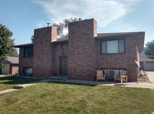 1300 SW 10th St APT 3, Lincoln, NE 68522