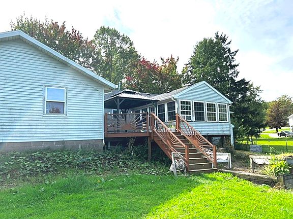 2nd image of 2160 Hillborn Rd