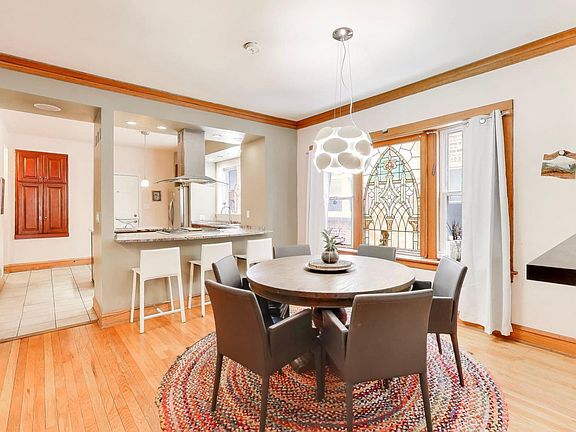 5th image of 2036 W Farragut Ave