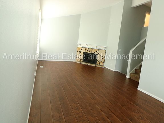 3rd image of 631 E Malibu Dr