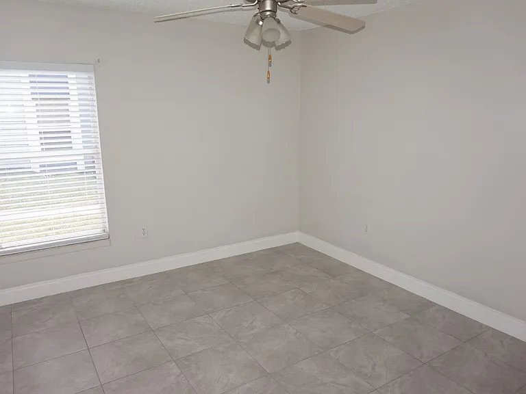 3819 Bowline Cir #101 — Photo 5