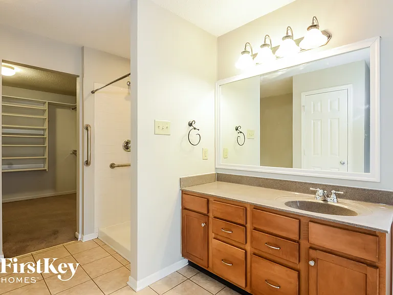 10735 Cyrus Dr — Photo 14