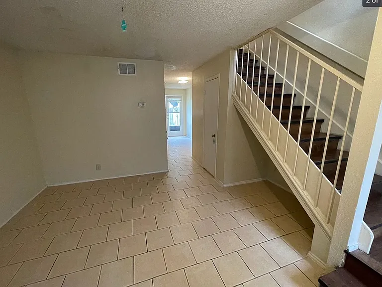 10649 Starcrest Dr #10655 — Photo 3
