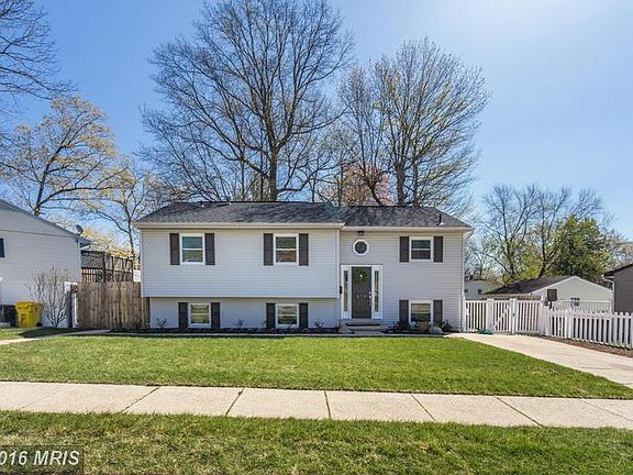 3rd image of 619 Cadbury Dr