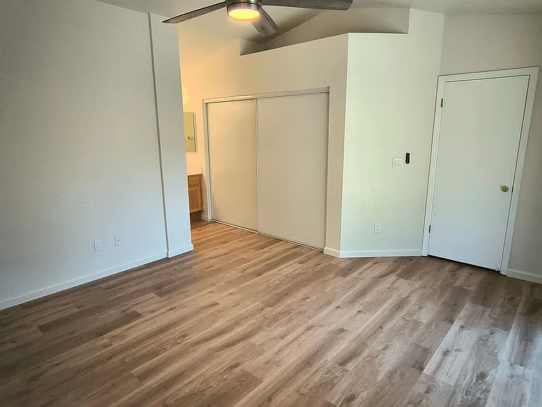 6968 Sunridge Dr — Photo 14