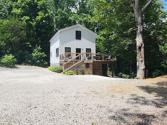 2nd image of 431 Franklin Spears Rd