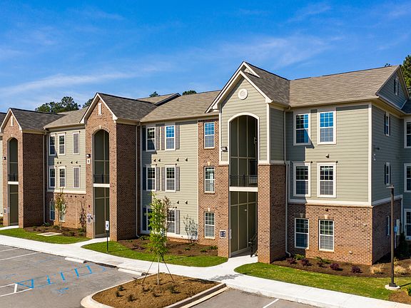 Emerald Creek Apartment