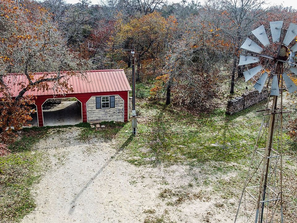 1st image of 133 Country Oak Dr