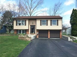 7350 Starlight Rd, Perrysburg, OH 43551