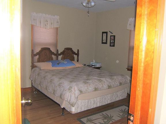4th image of 2743 E Elizabeth Ave
