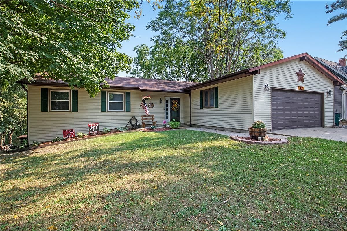 19 Sugar Creek Ln, Glenarm, IL 62536 Zillow