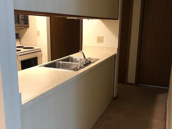 5th image of 810-920 Benton Dr #910-33