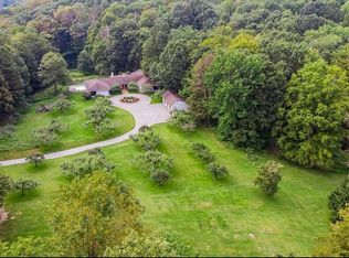 157 Skidmore Rd, Pleasant Valley, NY 12569