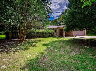 7086 Woodlawn Rd, Macclenny, FL 32063