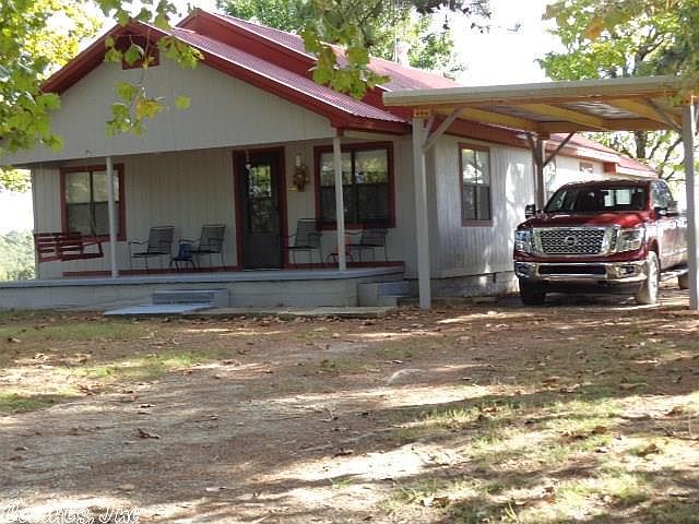 1st image of 313 Ethan Dr