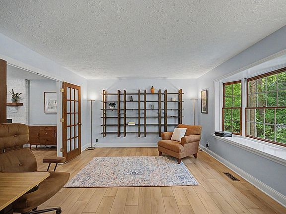 2nd image of 2886 Bentbrook Ln