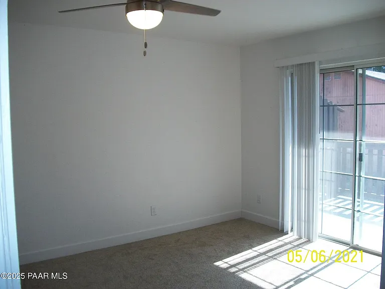 5270 E Diamond Dr #B — Photo 9