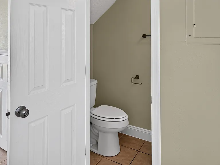 348 Tarpon Ave #5 — Photo 6