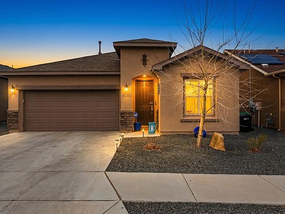 3rd image of 4245 Crowned Eagle Loop NE