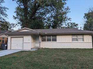 1944 N High St, Wichita, KS 67203