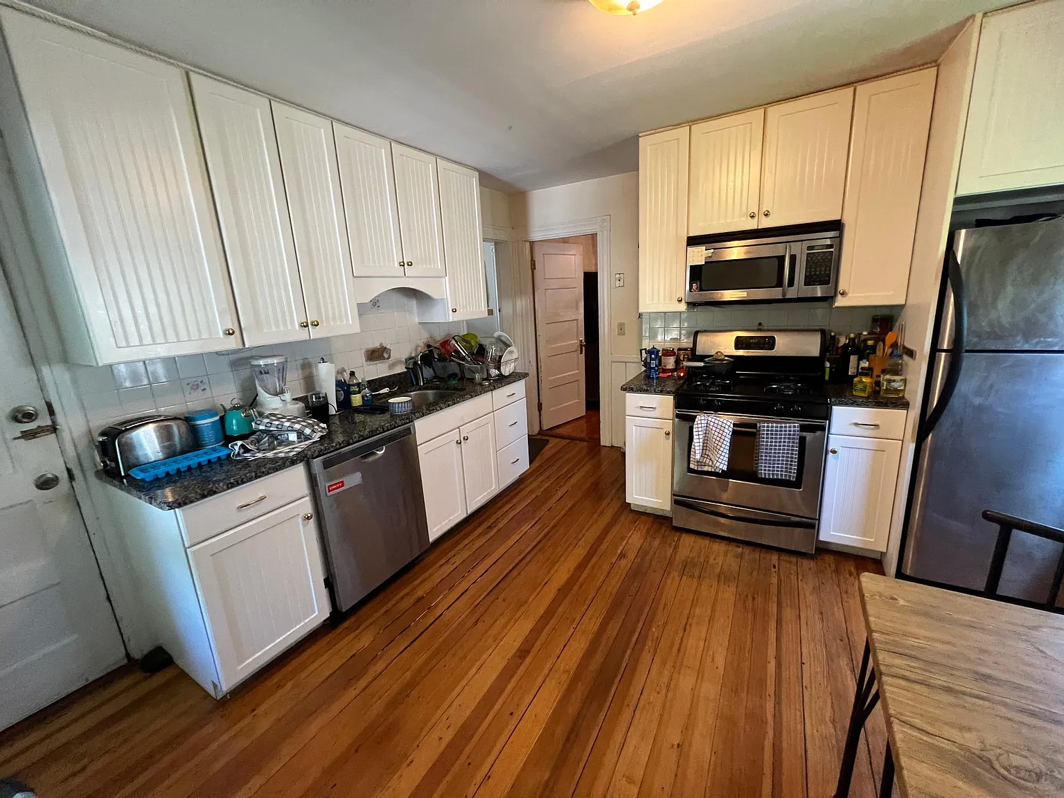 1 bed, 1100 sqft, $950 — Photo 4