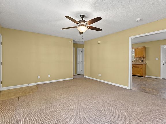 3rd image of 1560 Billy Dr