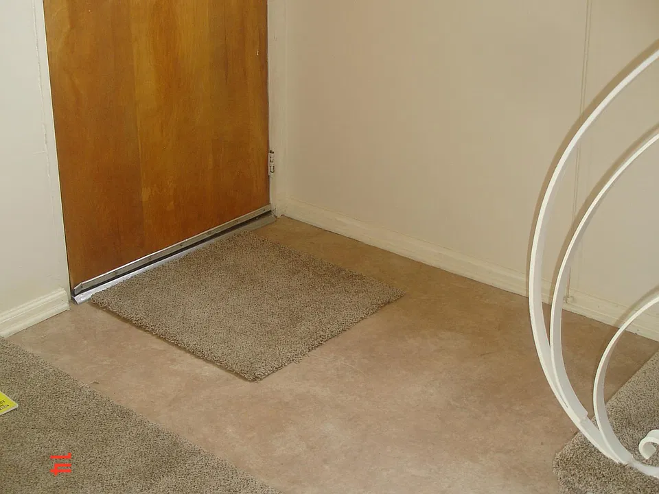 Front door landing