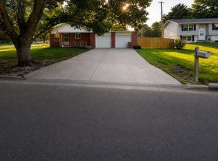 2645 S 44th St, Lincoln, NE 68506