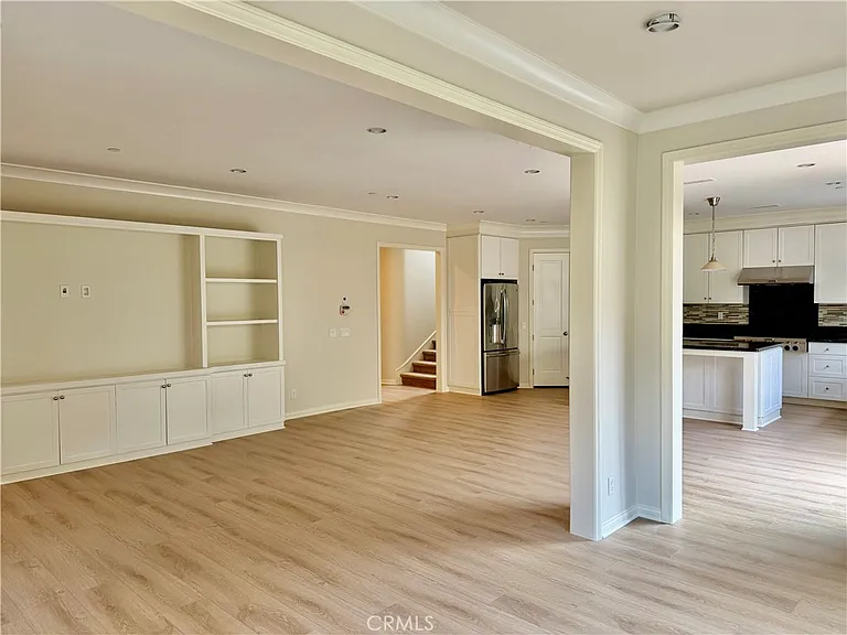 102 Chestnut Grv — Photo 12