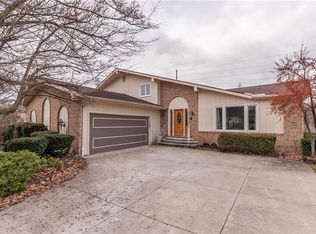 6967 Carol Dr, Independence, OH 44131