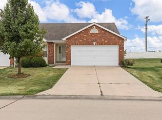 1033 Arlington Way, Warrenton, MO 63383
