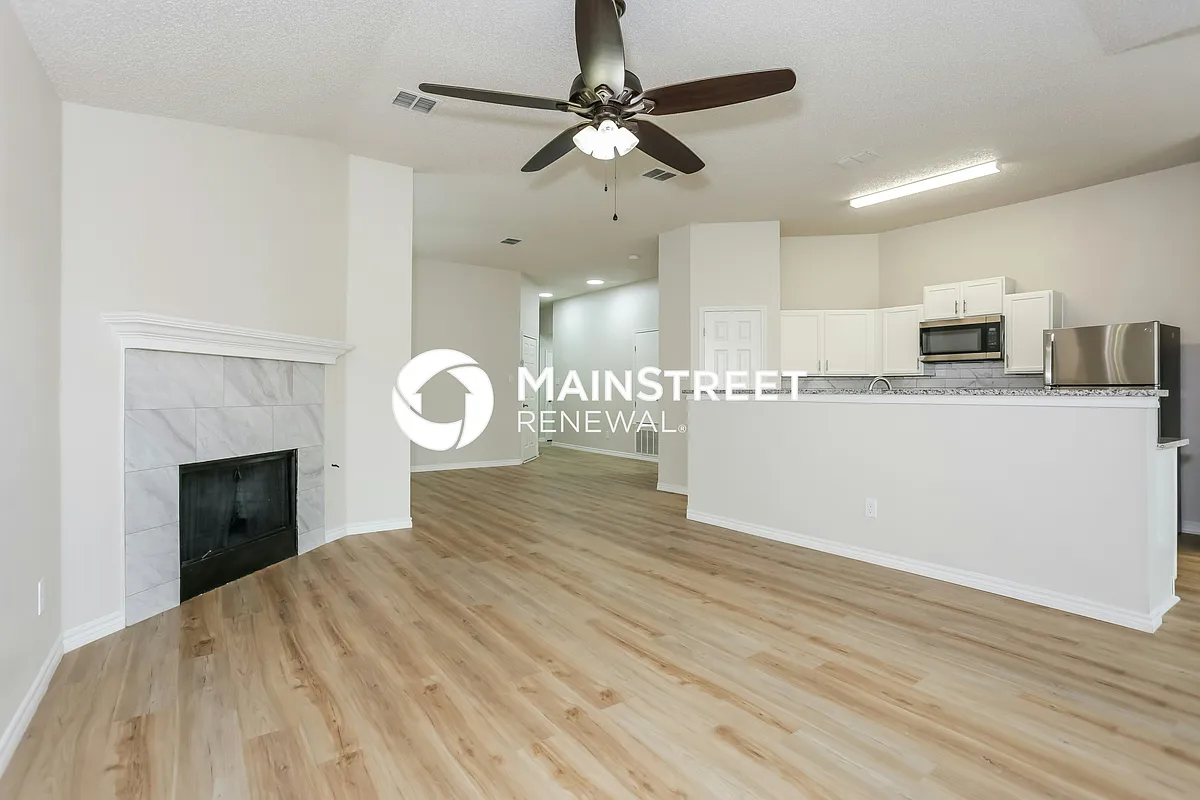 Living Room - 1019 Chelsea Ln