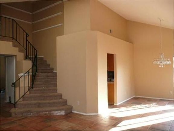 3rd image of 25464 Birchtree Dr
