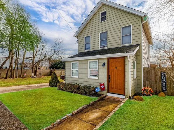 56 Thorne Street, Patchogue, NY 11772