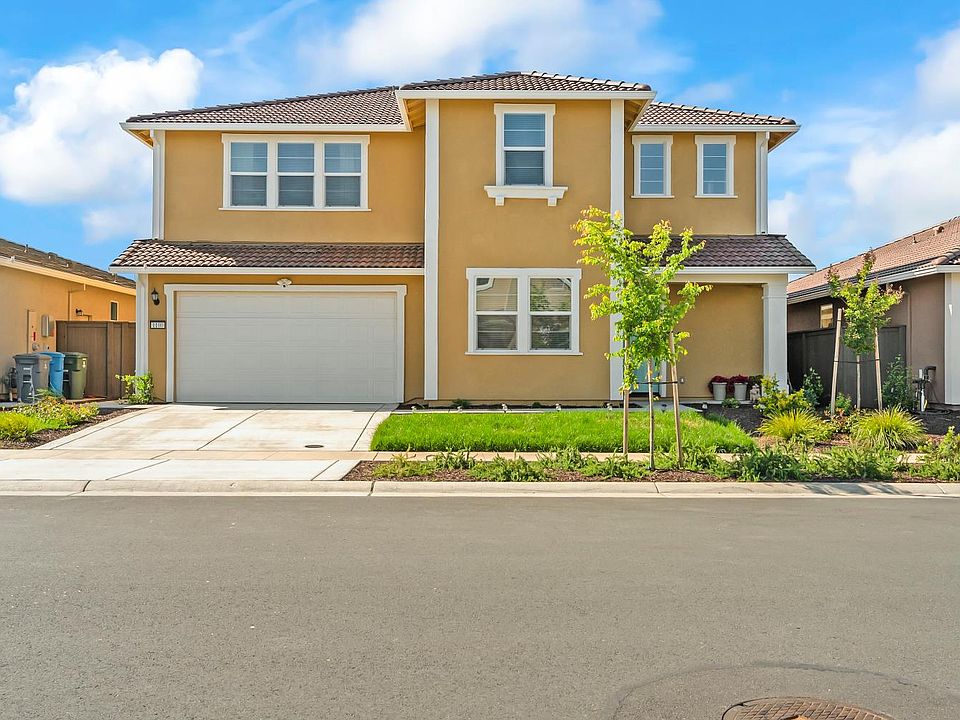 1st image of 1100 Rio Del Oro Way