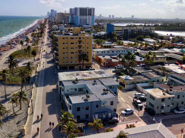 1901 N Surf Rd, Hollywood, FL 33019