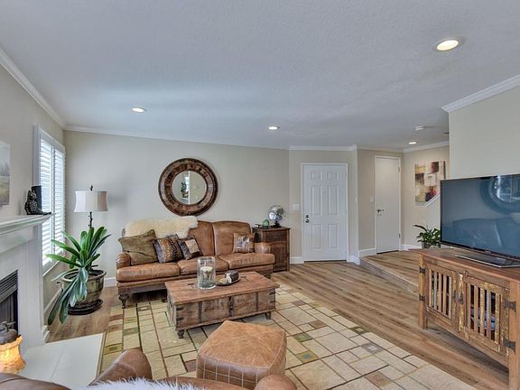 4th image of 1208 Bird Ave
