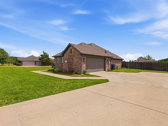 2nd image of 182 Portales Dr