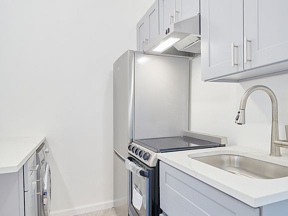 2nd image of 421 E 80th St APT 1A