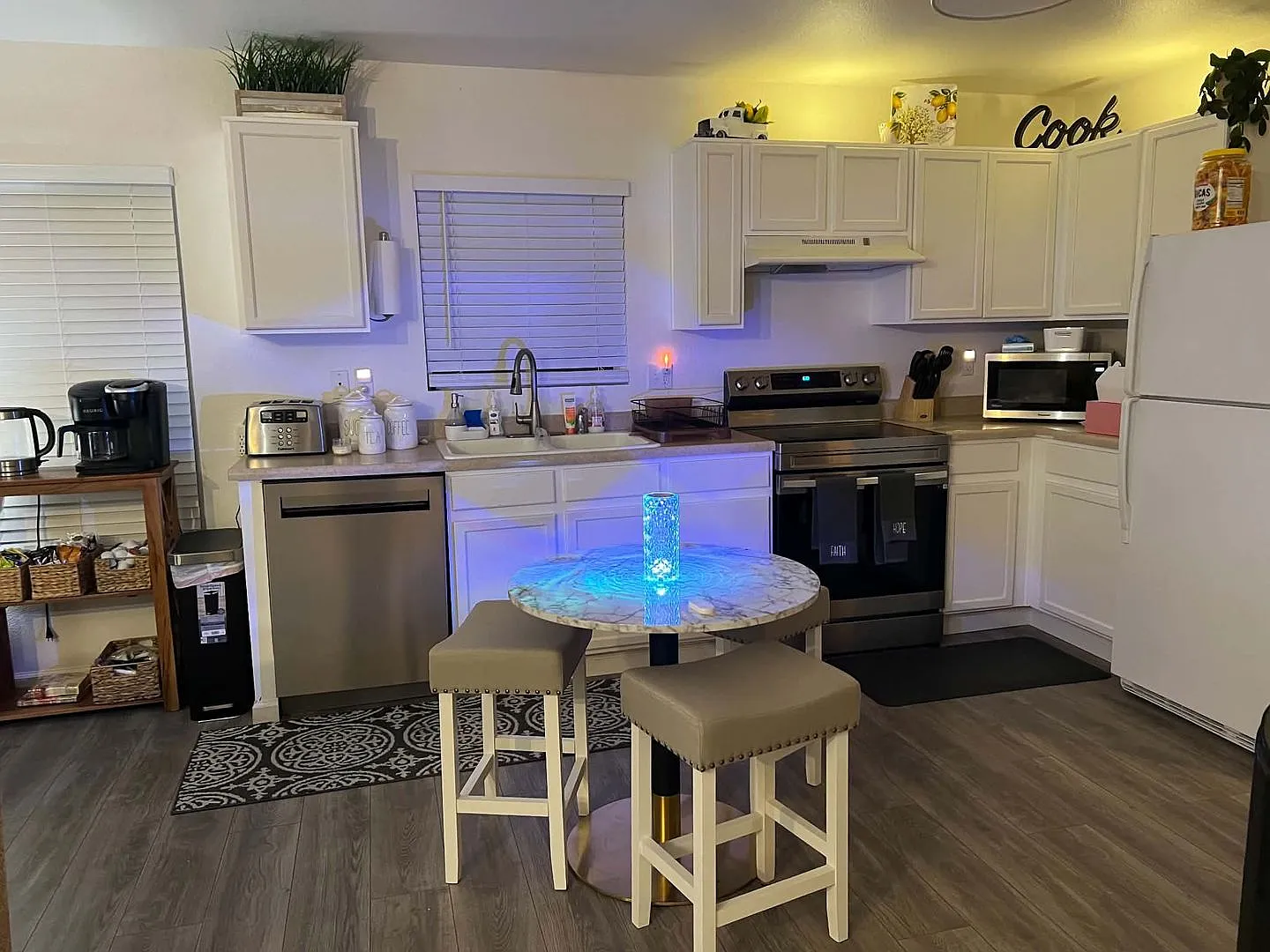 Super Cute 4 Bedroom North Valleys Home for Rent! — Photo 3