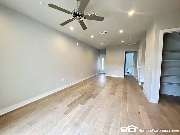 5th image of 3108 E 51st St Unit 1003