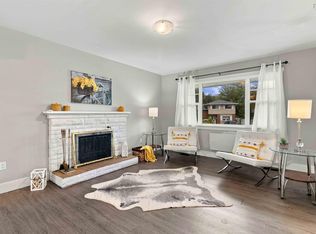 6 Sandra Ct, Halifax, NS B2W 3J4