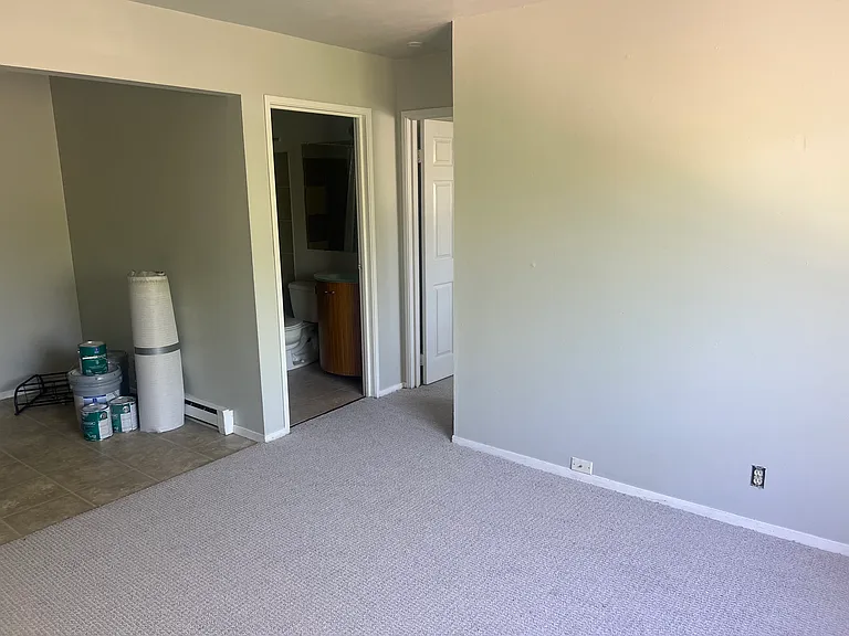 939 E Homer St #12 — Photo 6
