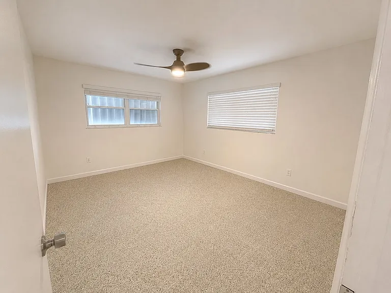 349 W Exeter St — Photo 6