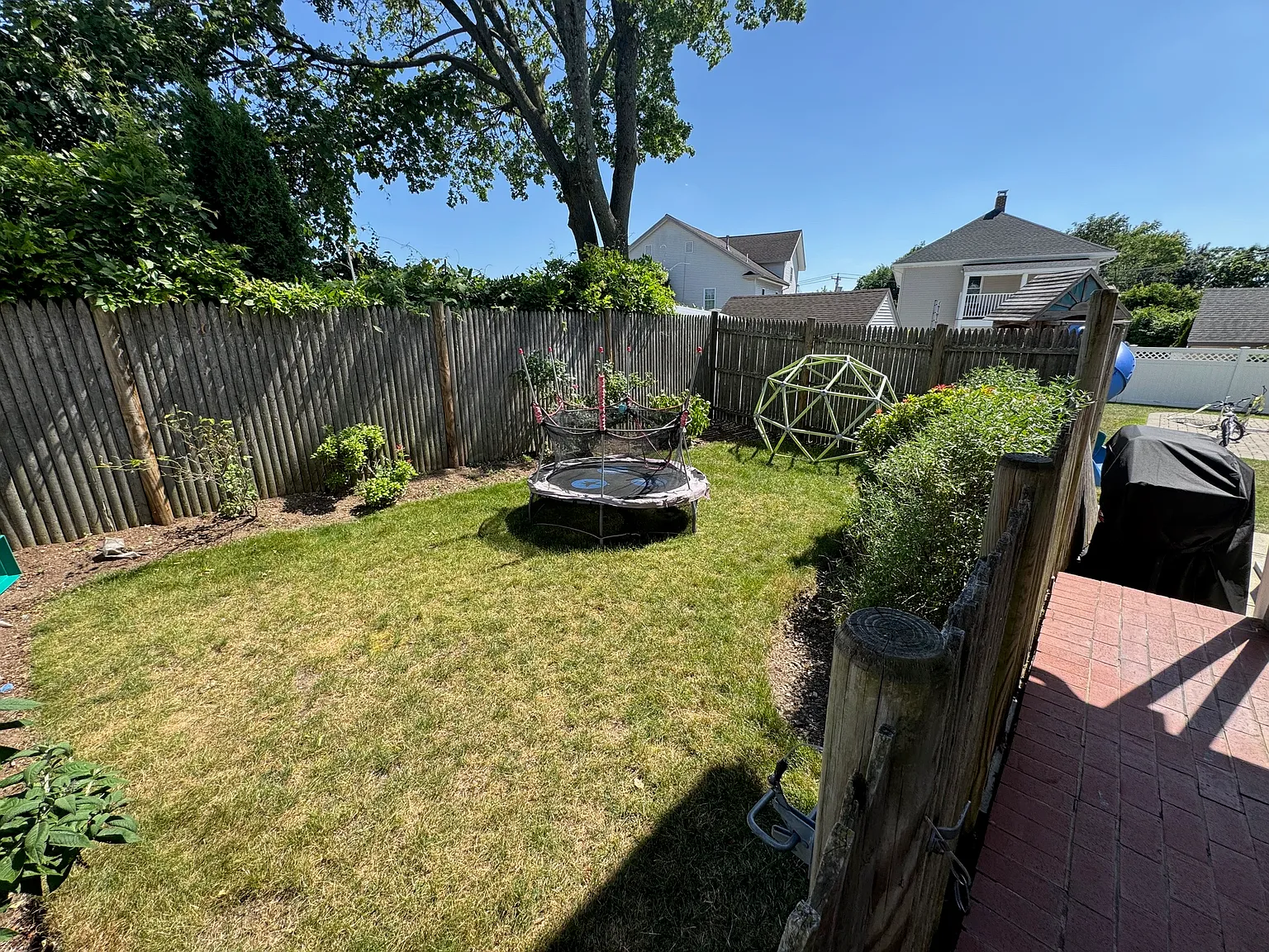 68 Green St — Photo 3