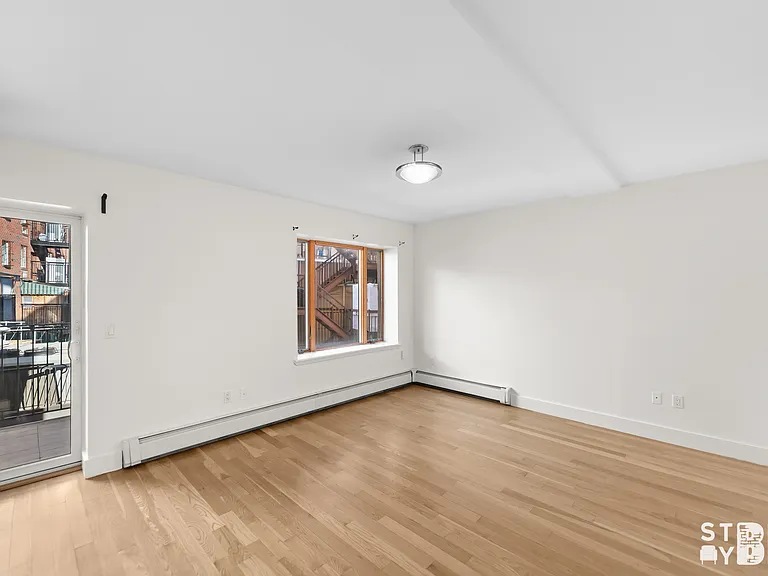 279 Lee Ave #4B — Photo 2