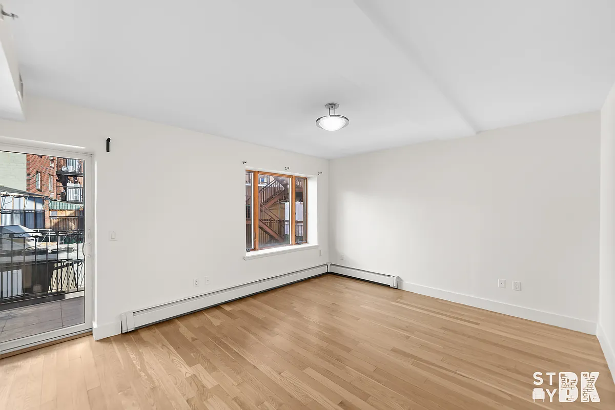 Building Photo - 279 Lee Ave #4B