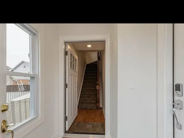 452 3rd Ave, Lyndhurst, NJ 07071