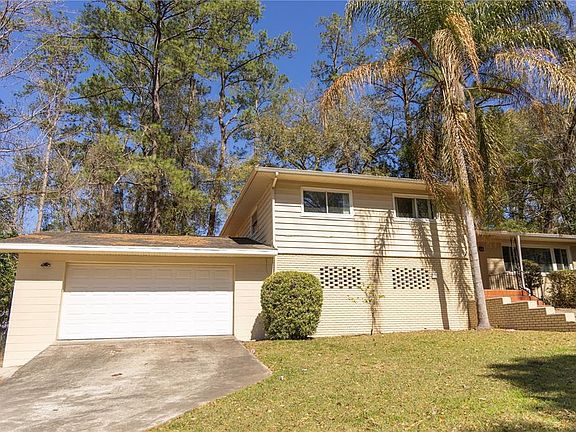 3rd image of 2910 SW 1st Ave