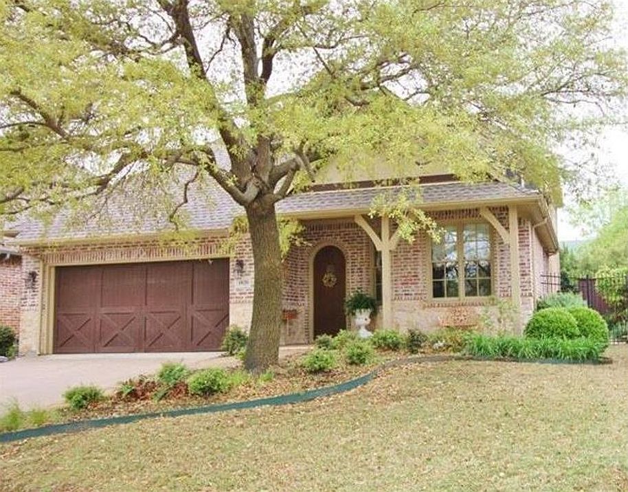 1st image of 1820 Hackett Creek Dr